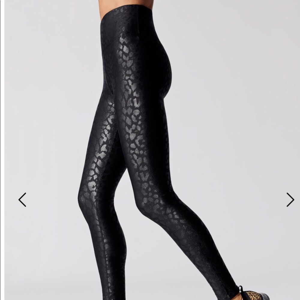High Rise Full-length Legging in Leopard Takara Shine